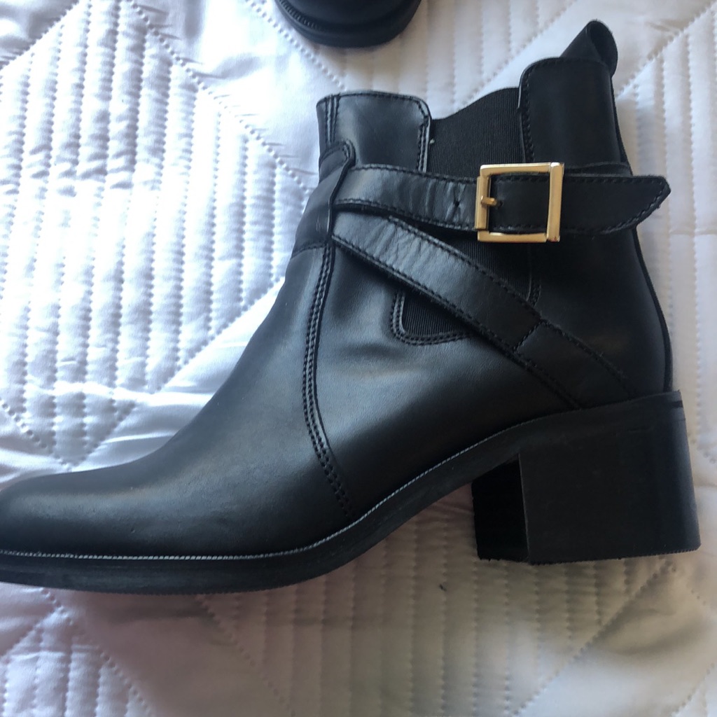 Kurt Geiger Sadie, Black Leather Ankle Boots, Size 39, Perfect Condition